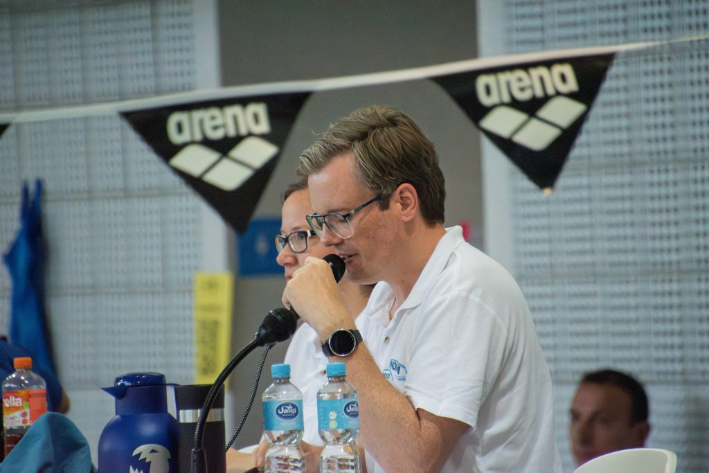Moderation Schwimmevent